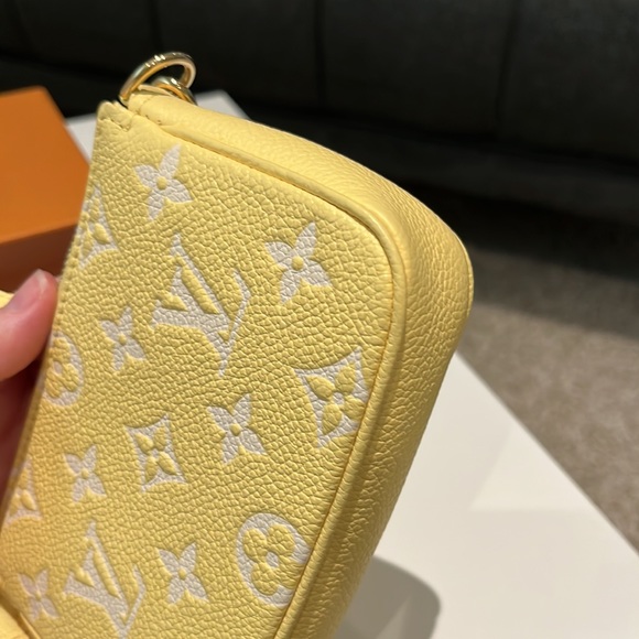 Authentic Louis Vuitton Mini Pochette Lemon Curd Yellow - Picture 5 of 10